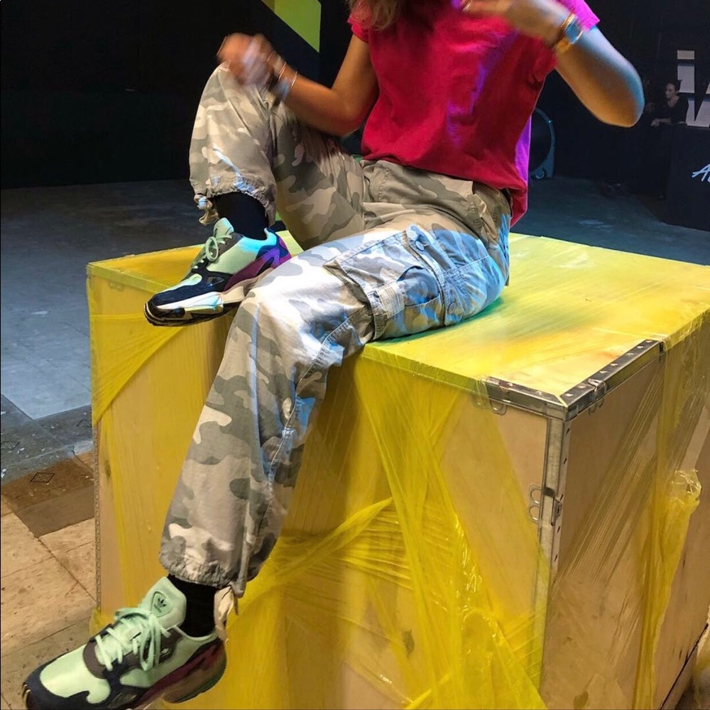 Adidas Falcon Sneakers